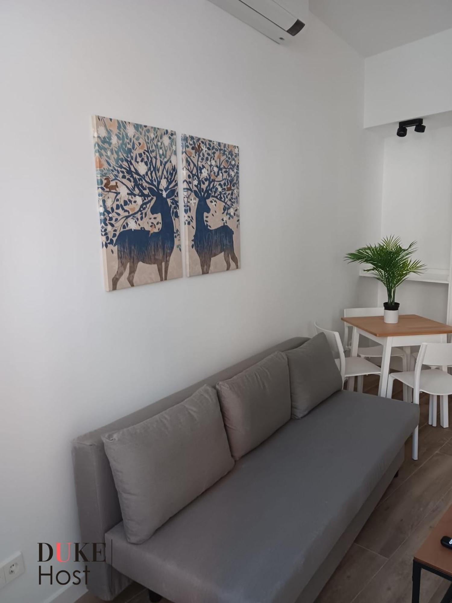 Francos Rodriguez1 Apartments Madrid Exterior photo